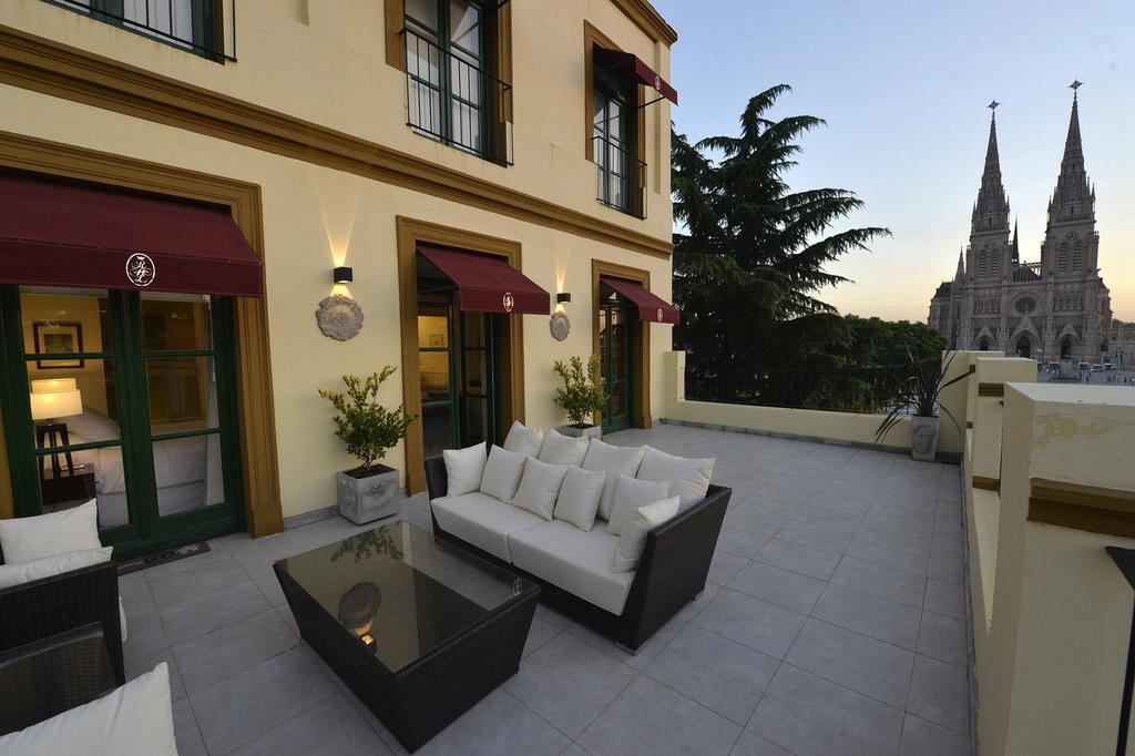 Real Hotel Lujan Екстер'єр фото