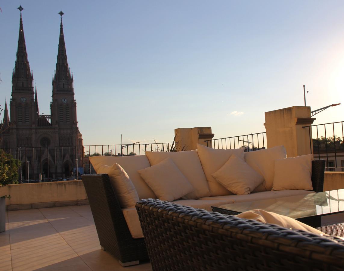 Real Hotel Lujan Екстер'єр фото