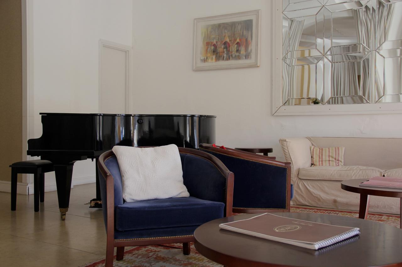 Real Hotel Lujan Екстер'єр фото