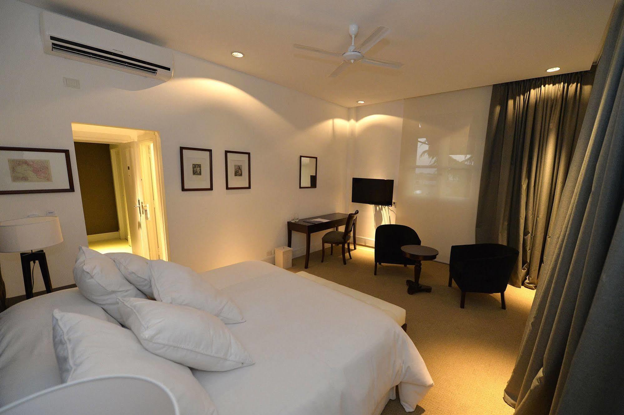 Real Hotel Lujan Екстер'єр фото