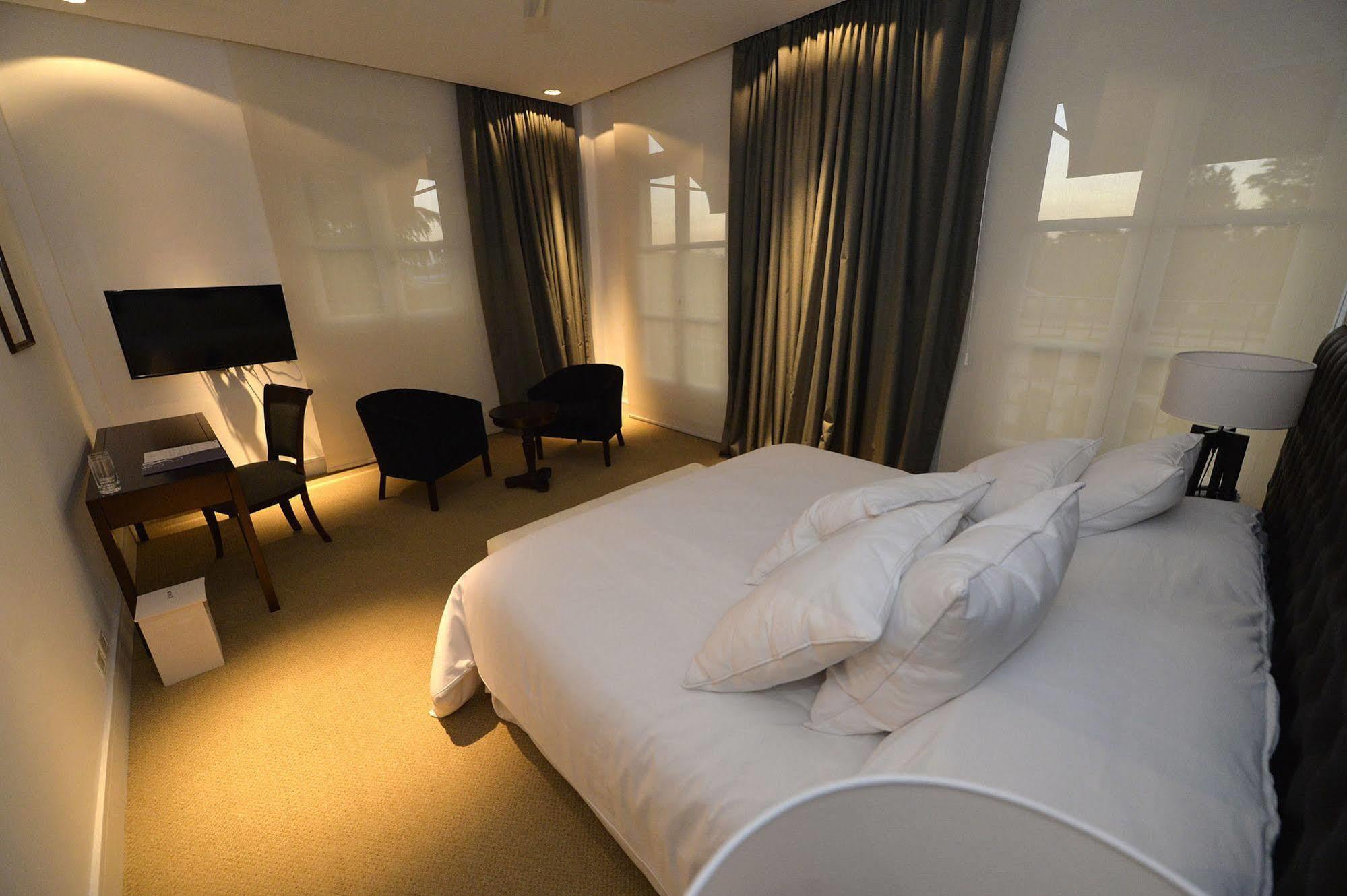 Real Hotel Lujan Екстер'єр фото